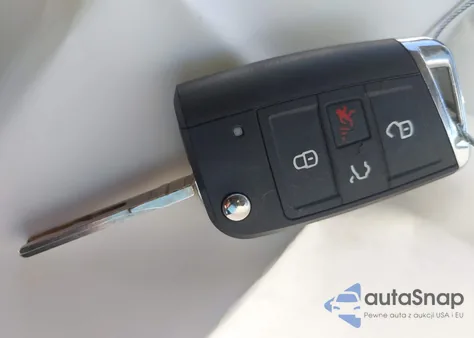 2015 Volkswagen Golf Tsi S 4-Door из США, поврежденный, VIN 3VW217AU2FM071736